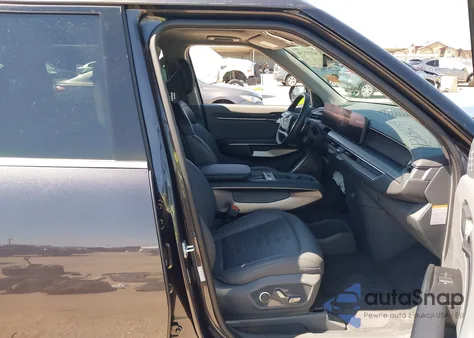 2024 Kia Ev9 Wind from USA, damaged, VIN KNDAFFS57R6033697